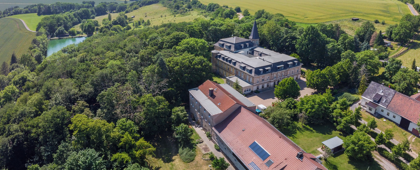 Schon seit 1991 bietet das Bildungswerk für Gesundheits- und Sozialberufe gGmbH in Gera Kaimberg die Möglichkeit für eine fundierte und kompetenzorientierte Ausbildung im sozialen und medizinischen Bereich.