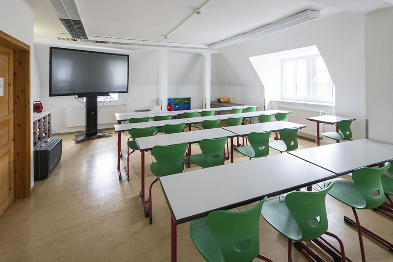 Klassenraum 02