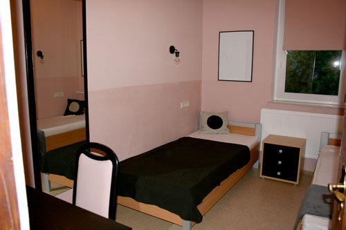 Schuleigenes Internat - eines der Doppelzimmer